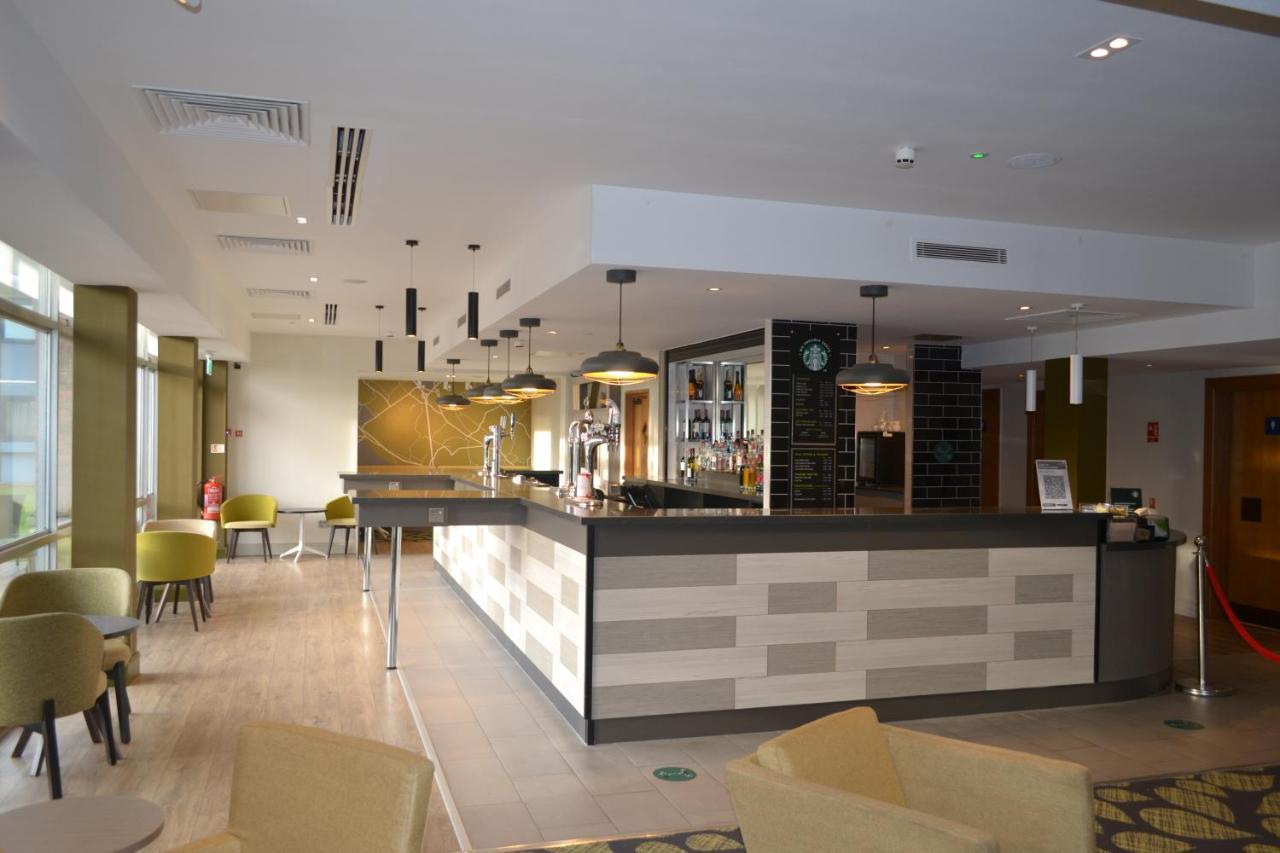 Holiday Inn Luton South - M1, Junction 9, An Ihg Hotel מראה חיצוני תמונה