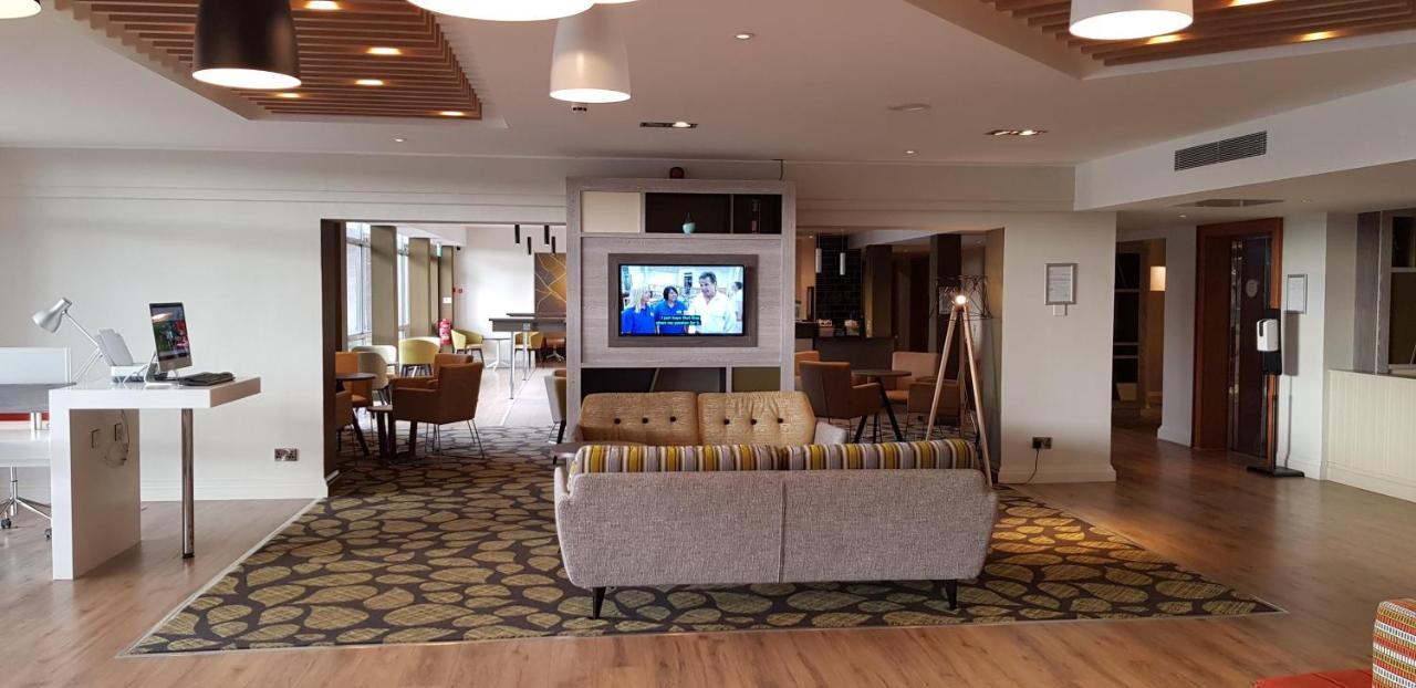 Holiday Inn Luton South - M1, Junction 9, An Ihg Hotel מראה חיצוני תמונה