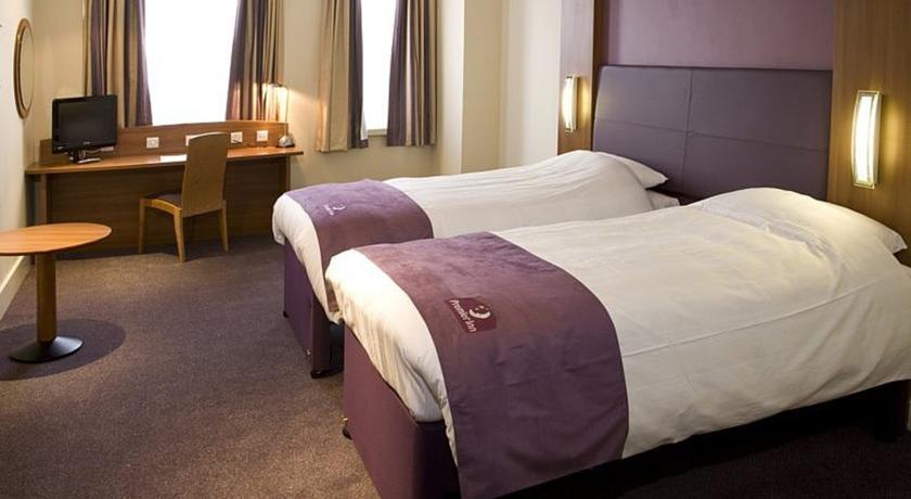 Holiday Inn Luton South - M1, Junction 9, An Ihg Hotel מראה חיצוני תמונה