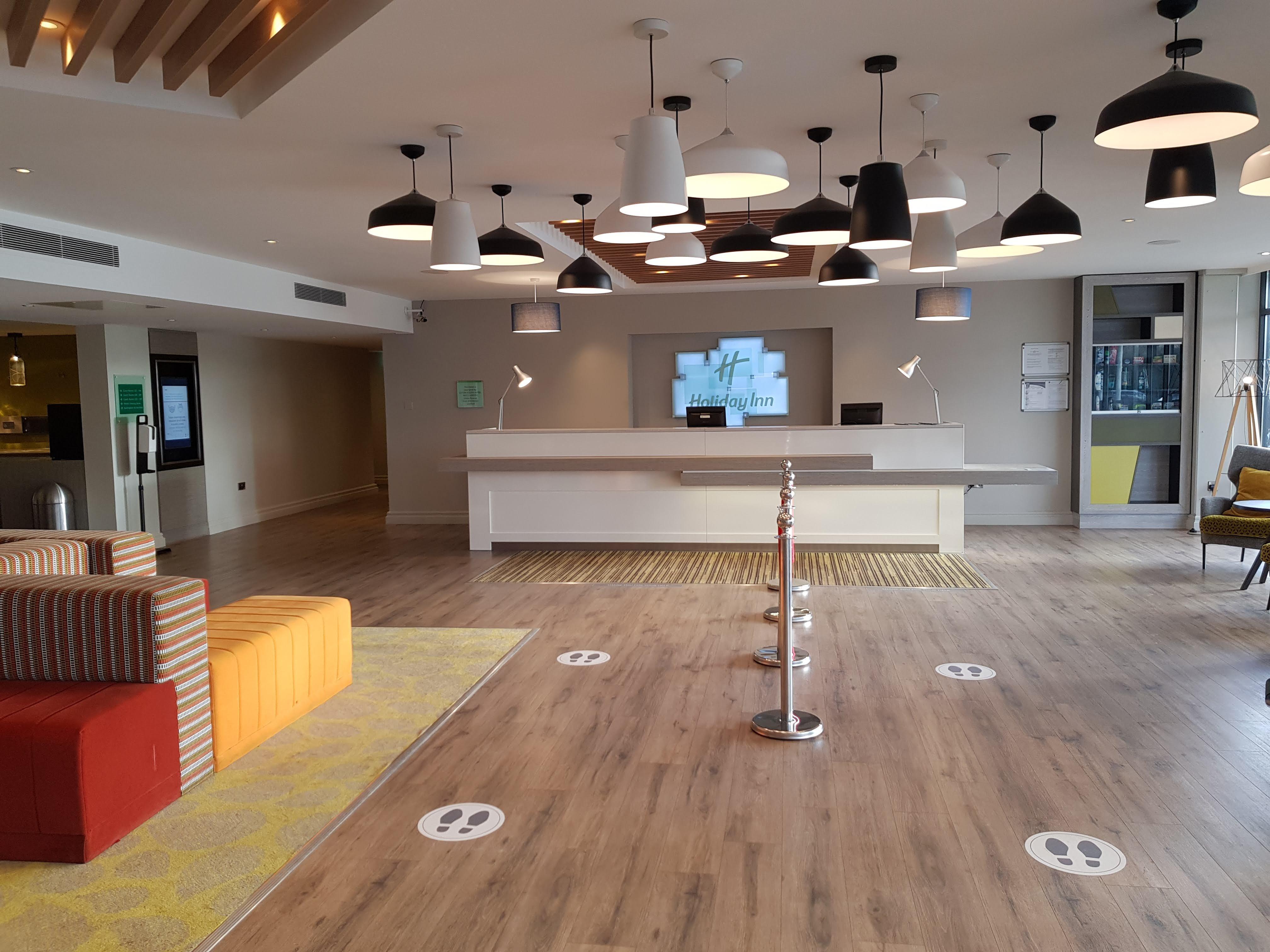 Holiday Inn Luton South - M1, Junction 9, An Ihg Hotel מראה חיצוני תמונה