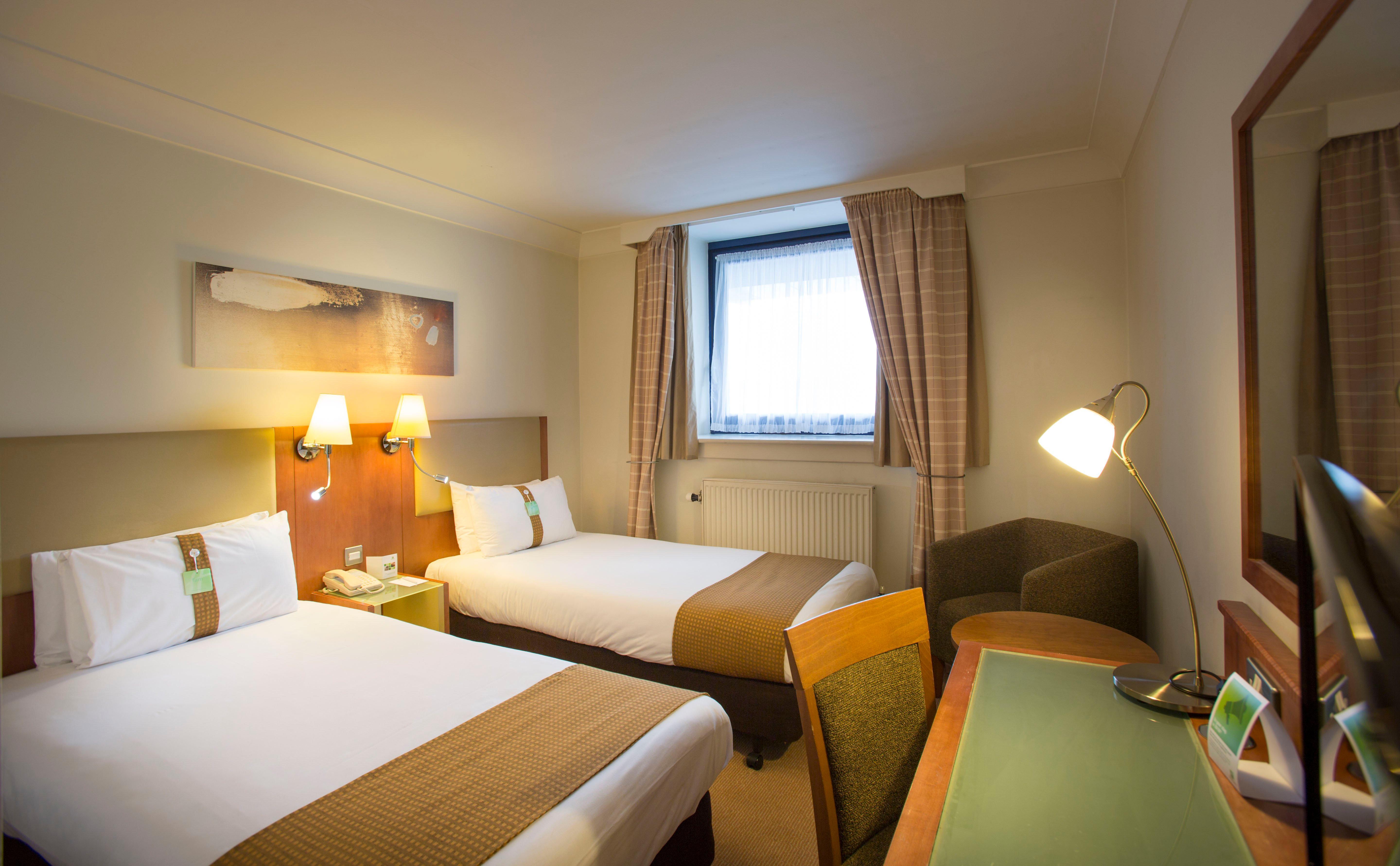 Holiday Inn Luton South - M1, Junction 9, An Ihg Hotel מראה חיצוני תמונה