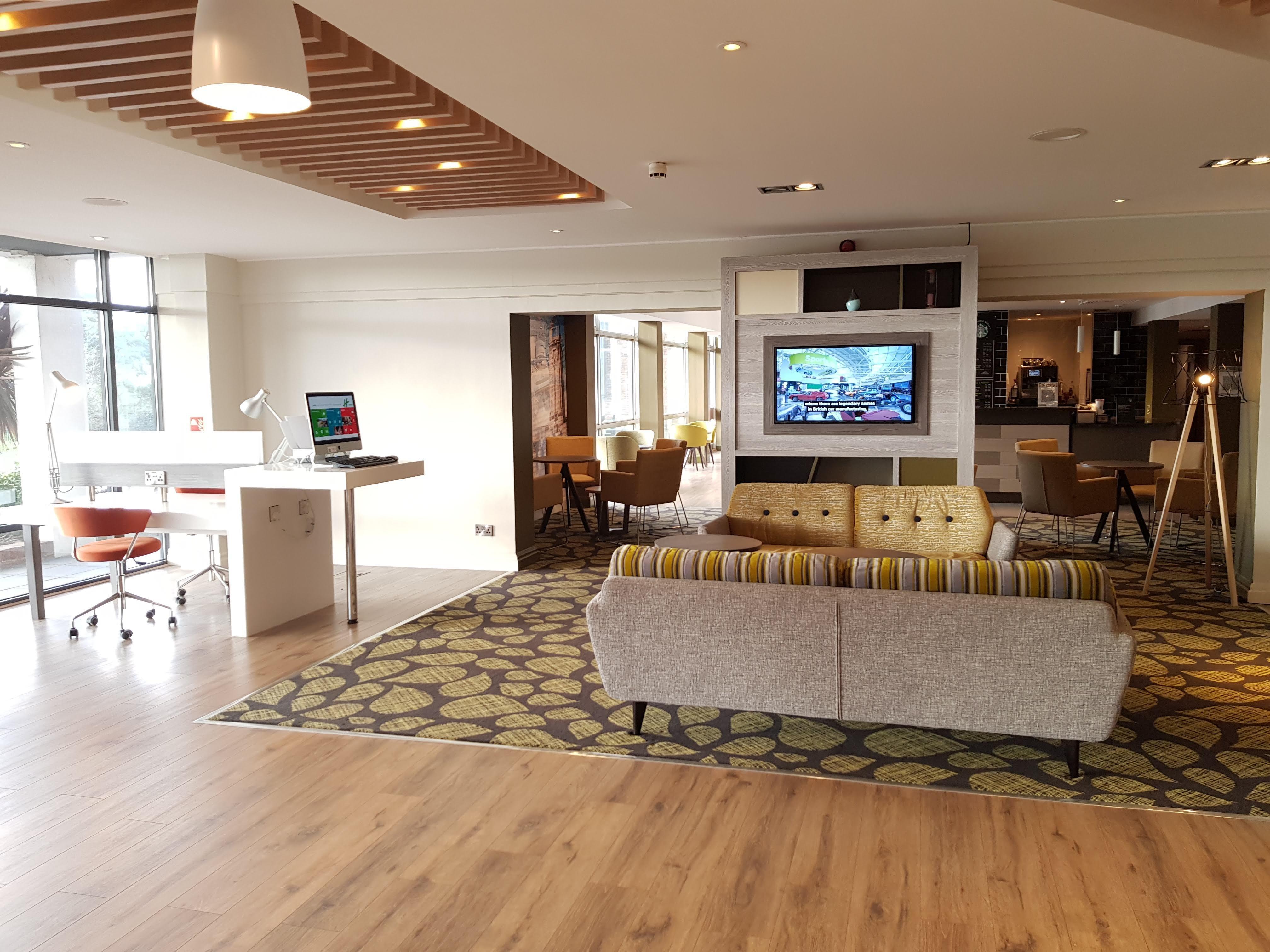 Holiday Inn Luton South - M1, Junction 9, An Ihg Hotel מראה חיצוני תמונה