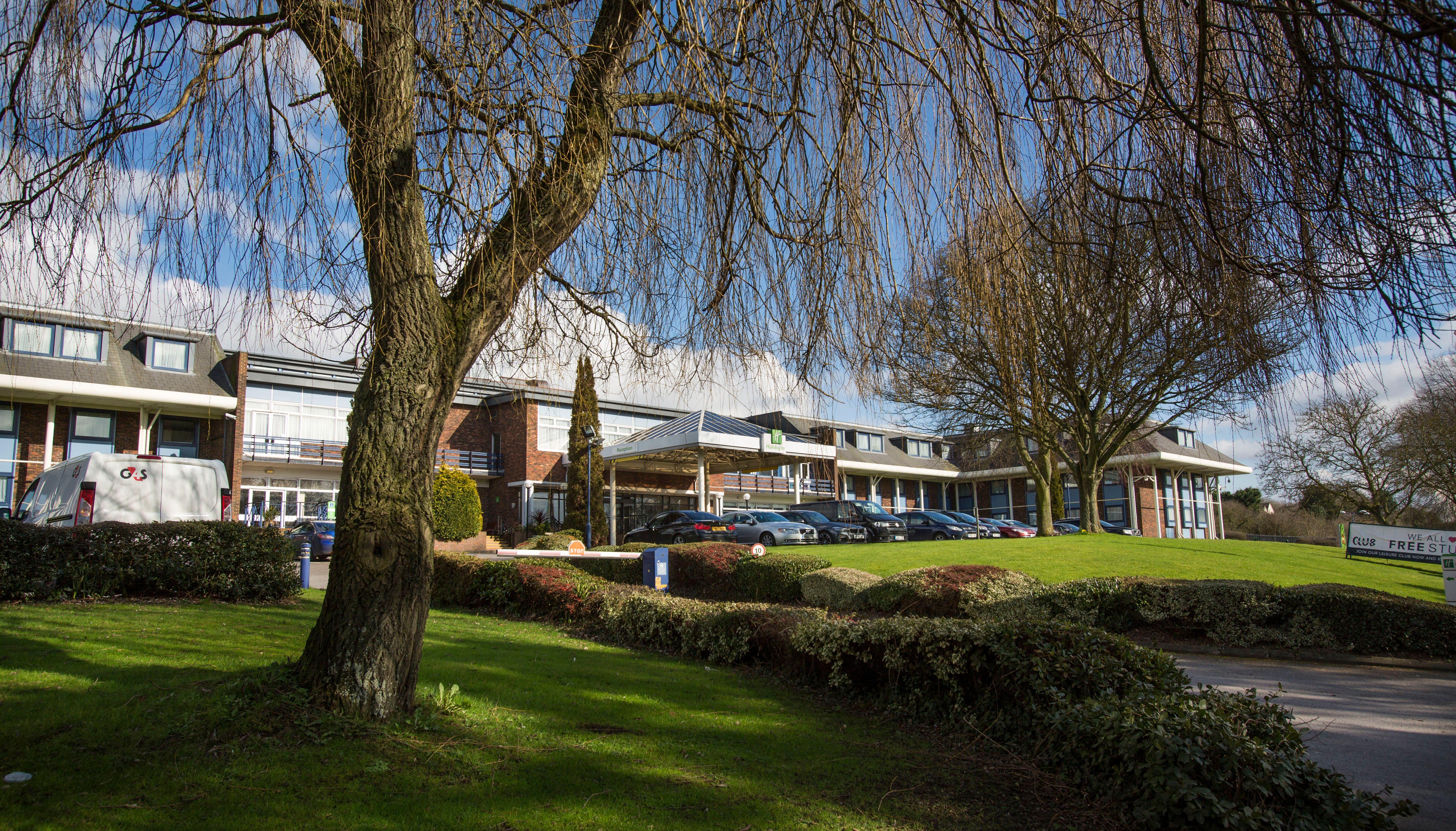 Holiday Inn Luton South - M1, Junction 9, An Ihg Hotel מראה חיצוני תמונה