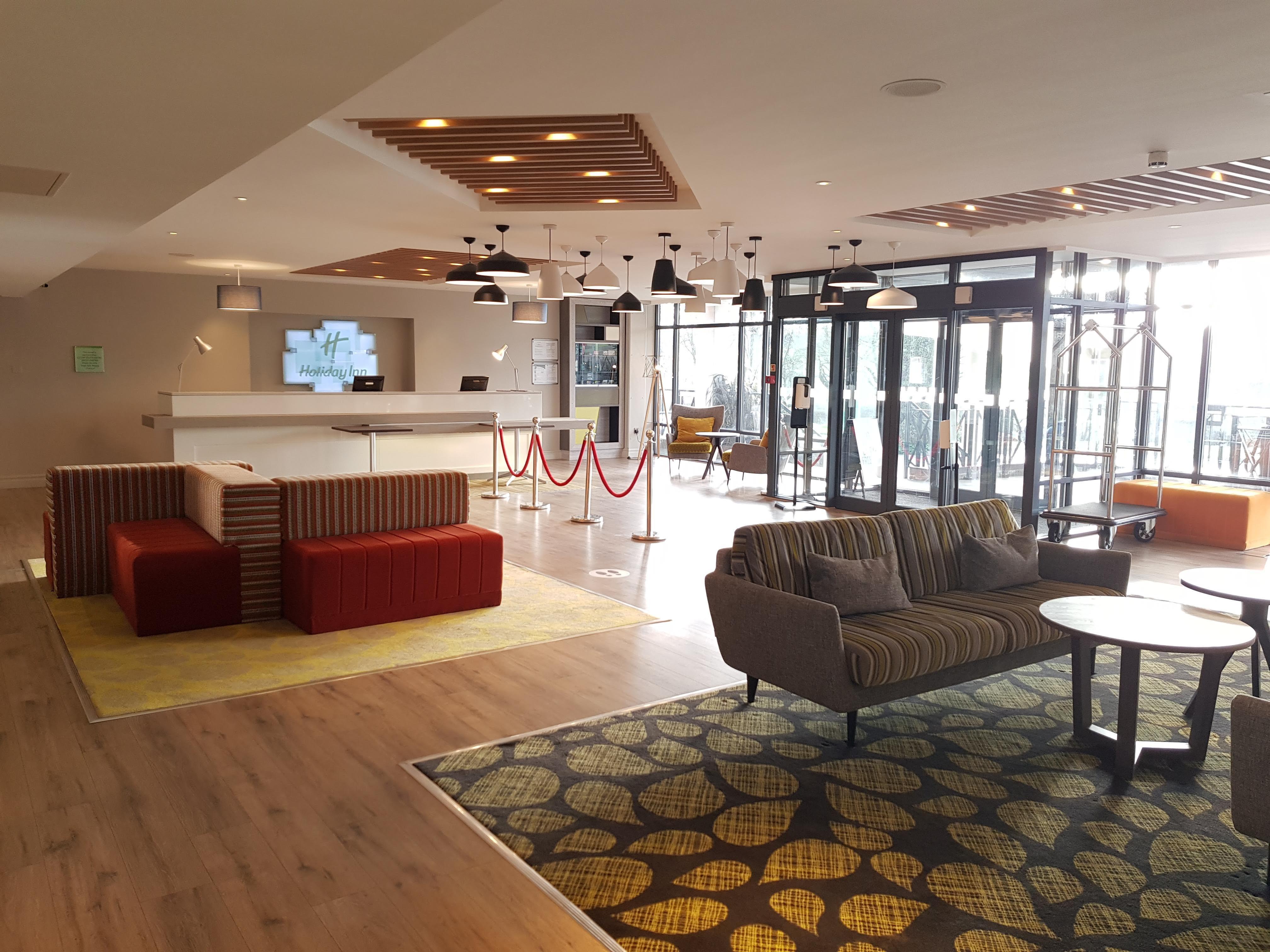 Holiday Inn Luton South - M1, Junction 9, An Ihg Hotel מראה חיצוני תמונה