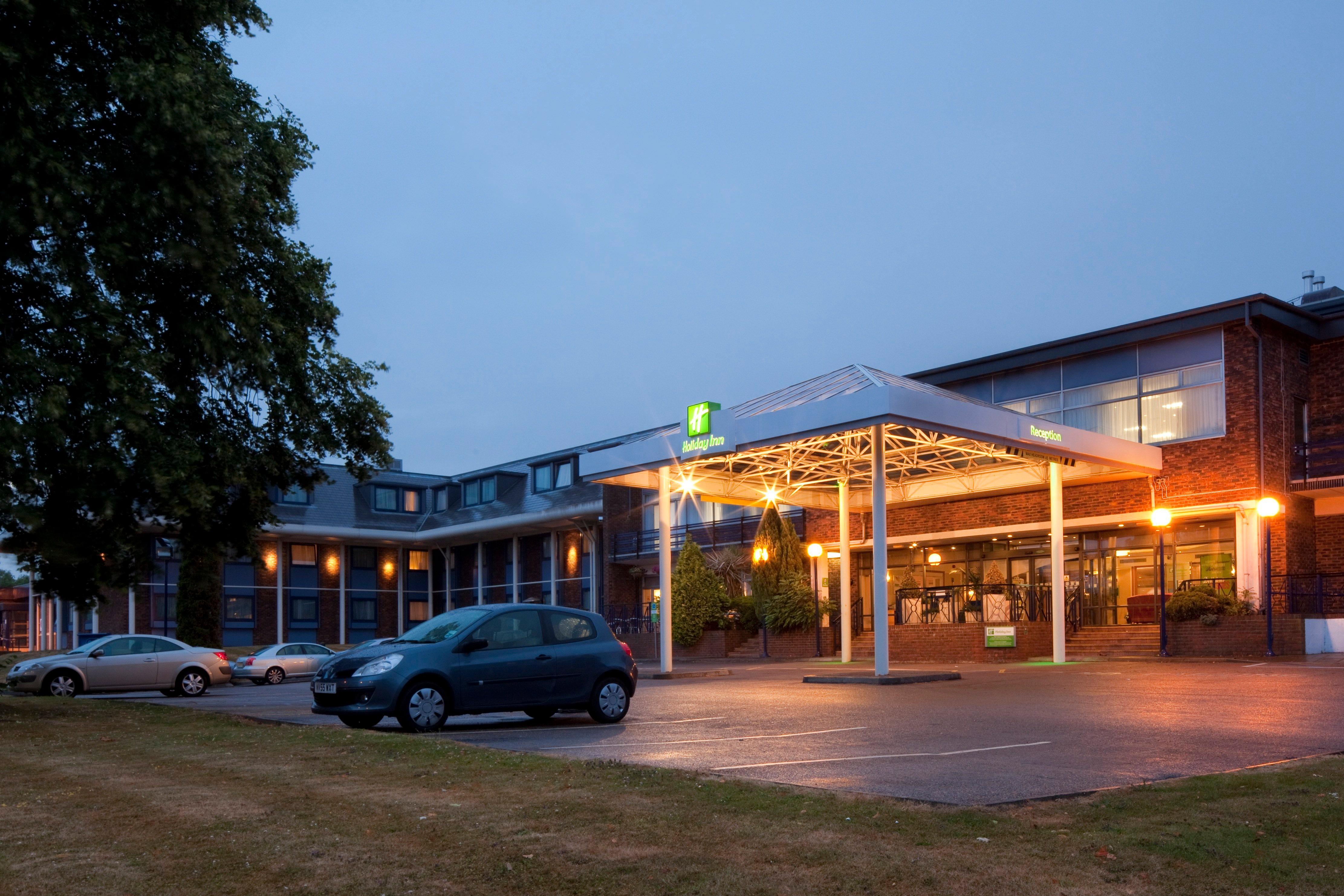 Holiday Inn Luton South - M1, Junction 9, An Ihg Hotel מראה חיצוני תמונה