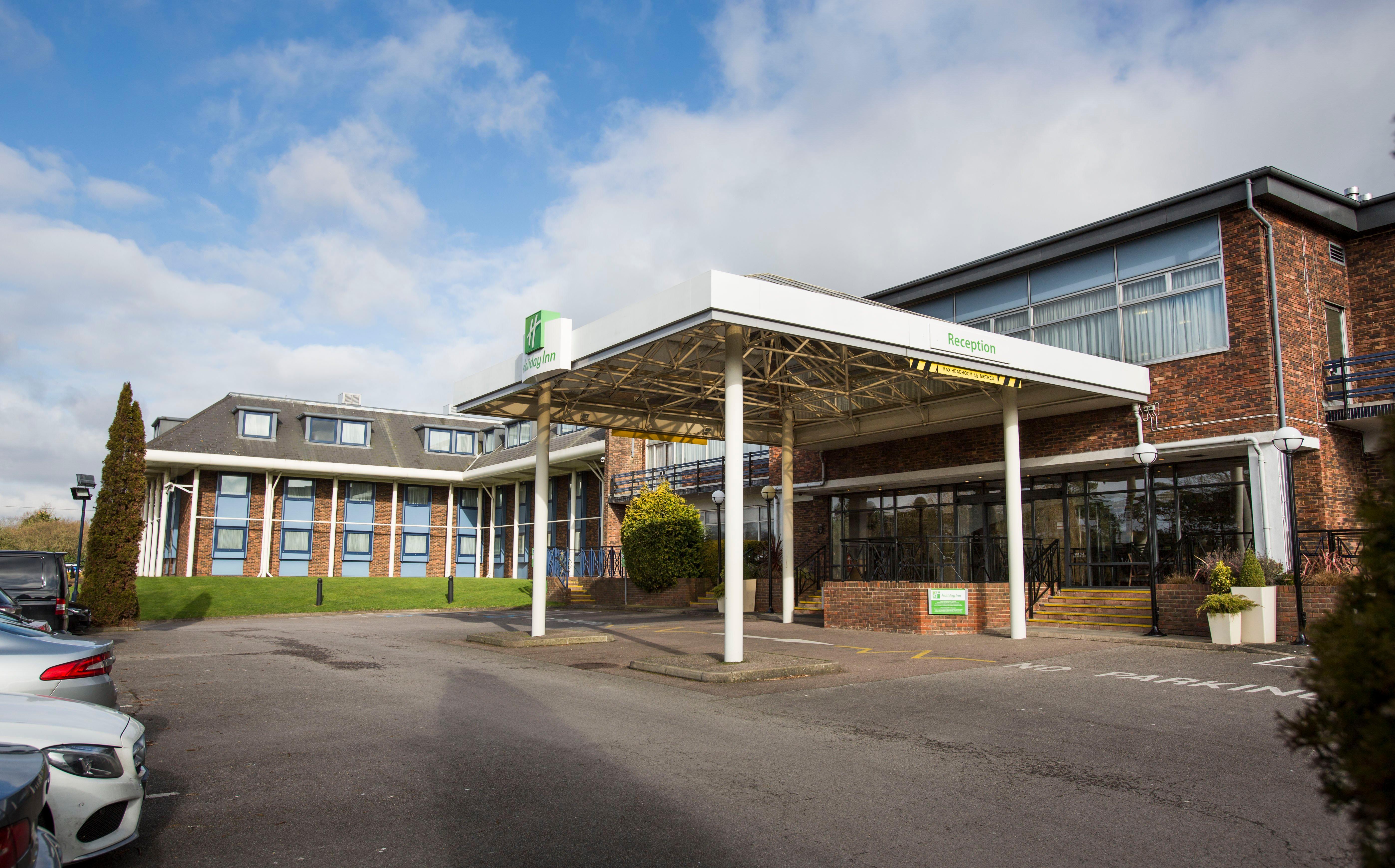 Holiday Inn Luton South - M1, Junction 9, An Ihg Hotel מראה חיצוני תמונה
